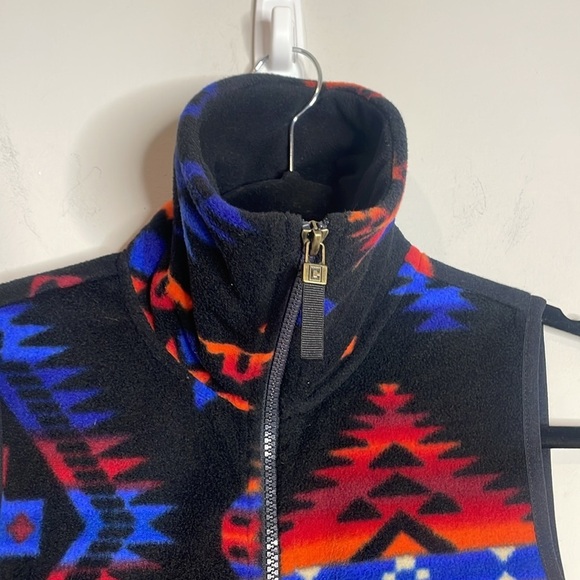SOLD Chaps | Women’s Southwestern Print Fleece Vest Size XS NWT - Picture 6 of 6